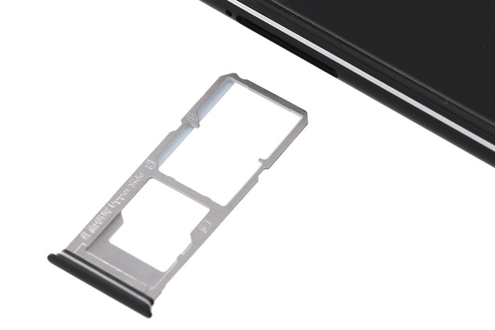 Điện thoại Vivo V7+ Màu Đen