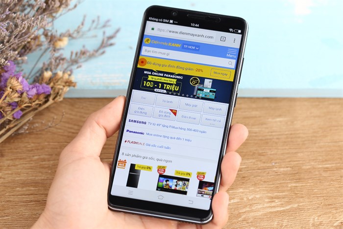 Điện thoại Vivo V7+ Màu Đen