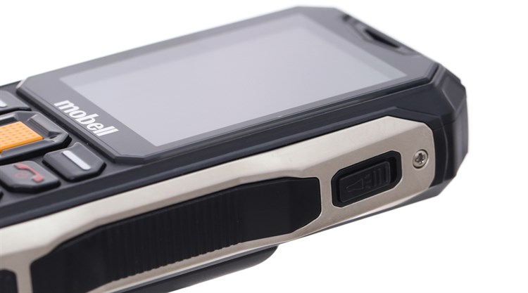 Điện thoại Mobell Rock 3