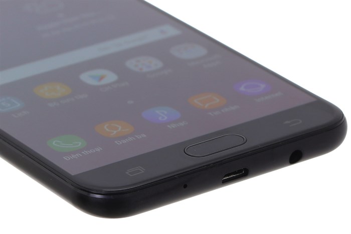 Điện thoại Samsung Galaxy J7+
