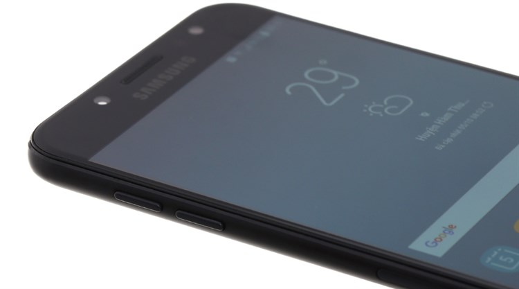 Điện thoại Samsung Galaxy J7+ Màu Đen