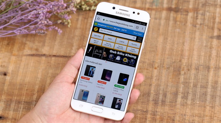 Điện thoại Samsung Galaxy J7+ Màu Vàng đồng