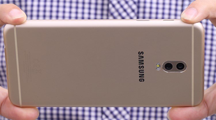 Điện thoại Samsung Galaxy J7+ Màu Vàng đồng