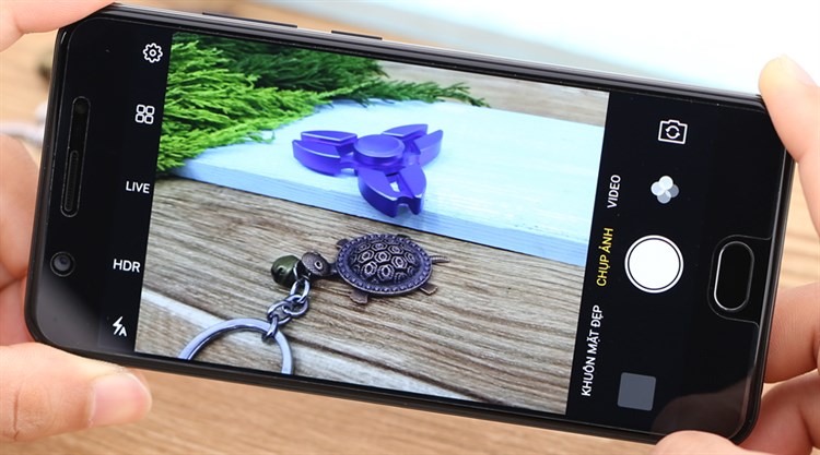 Điện thoại Vivo Y69 Màu Đen