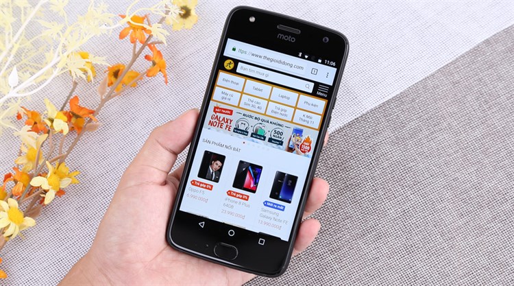 Điện thoại Motorola Moto X4