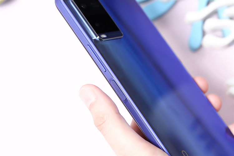 Điện thoại Vivo Y21 Màu Xanh tím