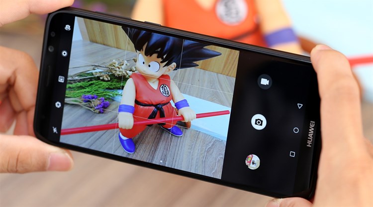 Điện thoại Huawei Nova 2i