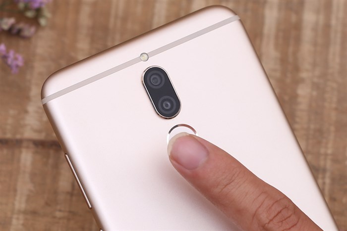 Điện thoại Huawei Nova 2i