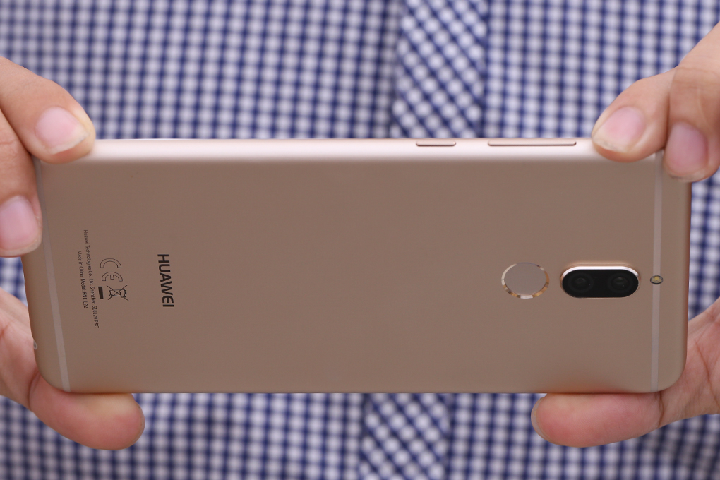 Điện thoại Huawei Nova 2i