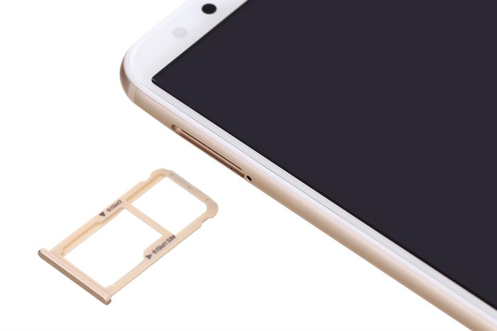 Điện thoại Huawei Nova 2i