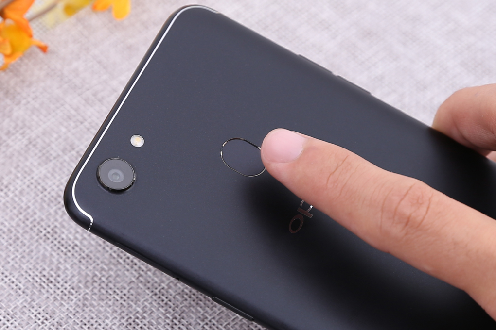 Oppo F5 - 37