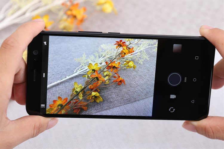 Điện thoại HTC U11 Plus