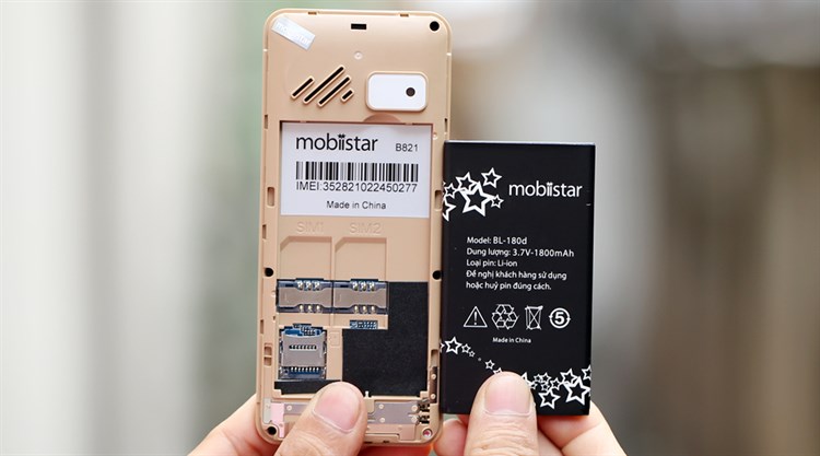 Điện thoại Mobiistar B821 Trắng