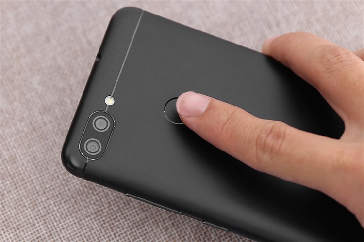 Điện thoại ASUS Zenfone Max Plus M1 - ZB570TL