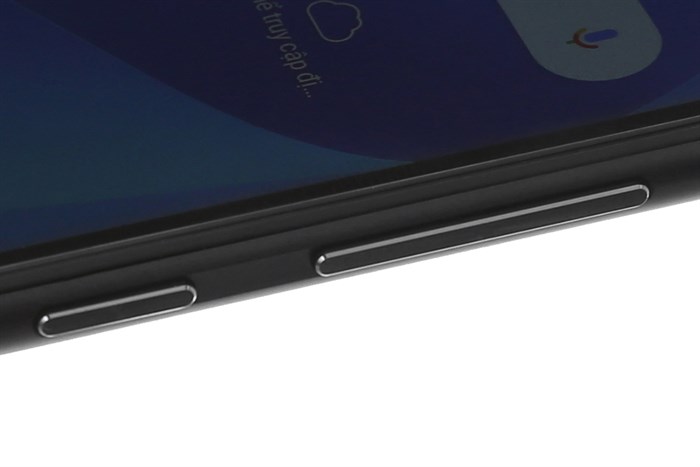 Điện thoại ASUS Zenfone Max Plus M1 - ZB570TL