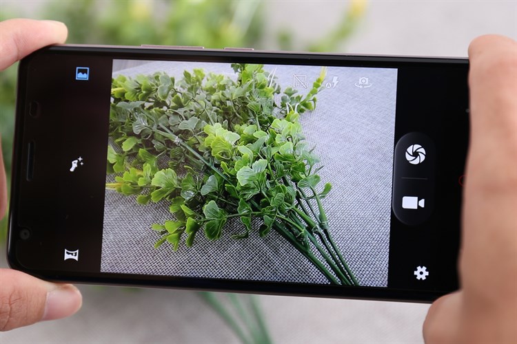 Điện thoại Mobell Nova P3