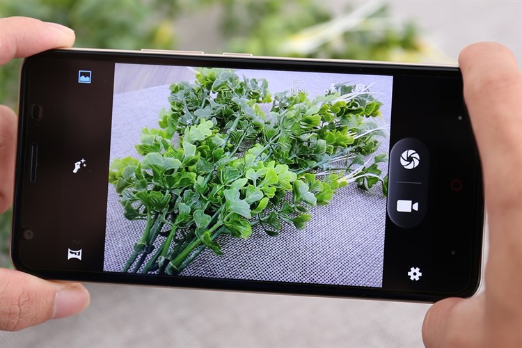 Điện thoại Mobell Nova P3