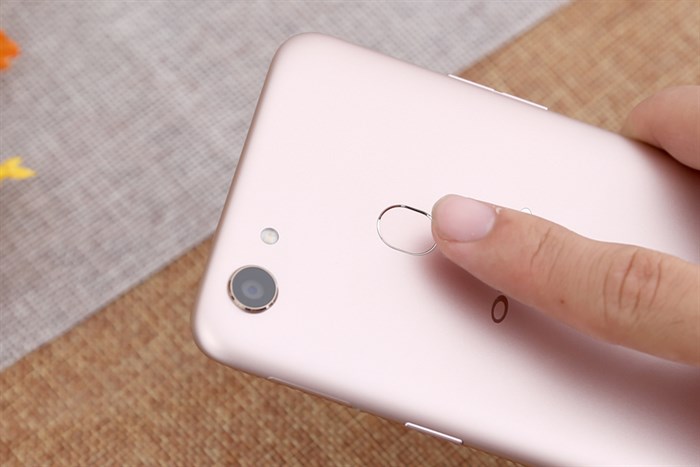Điện thoại OPPO F5 Youth