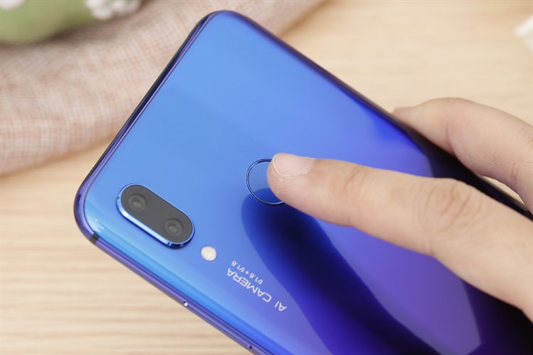 Điện thoại Huawei Nova 3