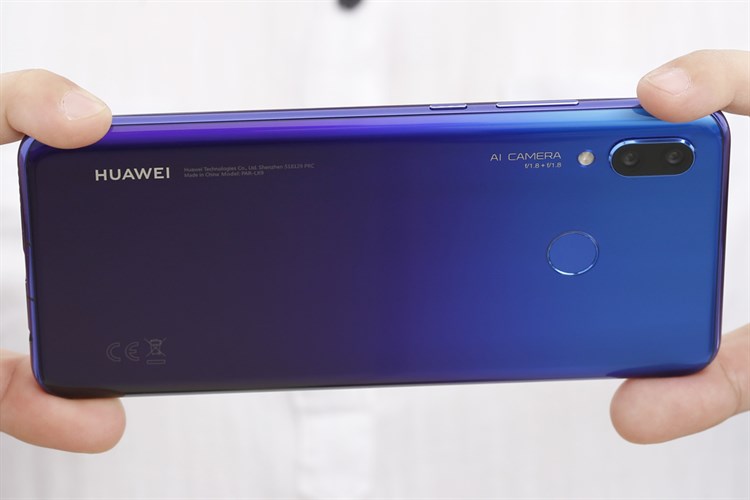 Điện thoại Huawei Nova 3
