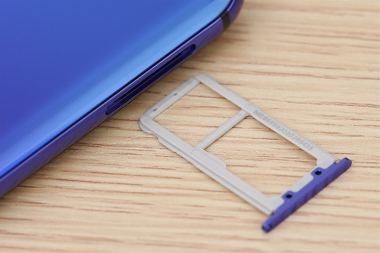 Điện thoại Huawei Nova 3