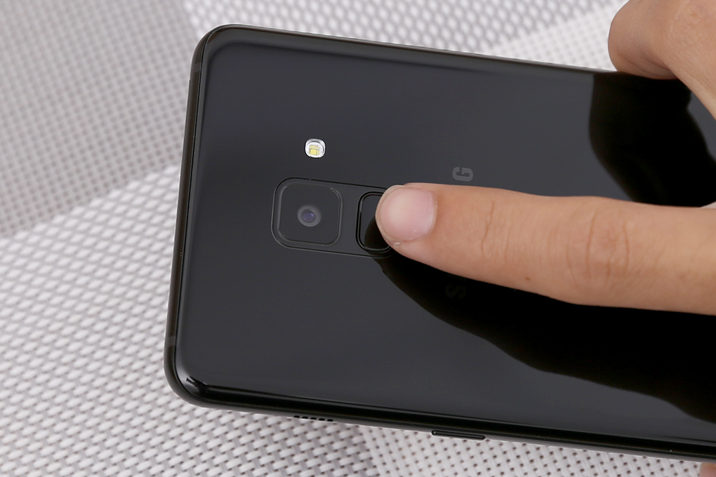 Điện thoại Samsung Galaxy A8+ (2018)