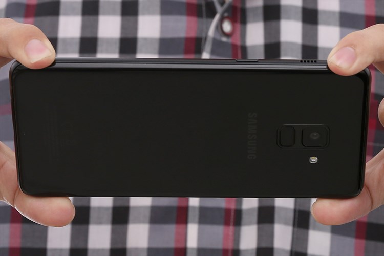 Điện thoại Samsung Galaxy A8+ (2018)