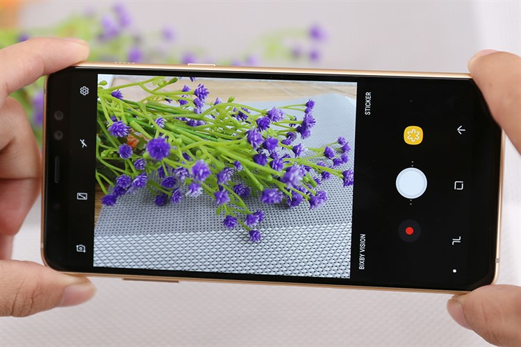 Điện thoại Samsung Galaxy A8+ (2018)