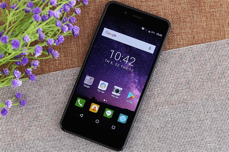 Điện thoại Philips S329 Màu Đen