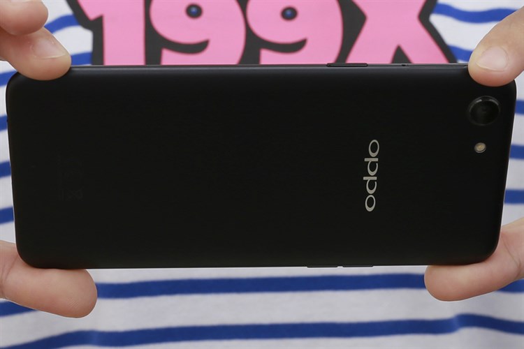 Điện thoại OPPO A83