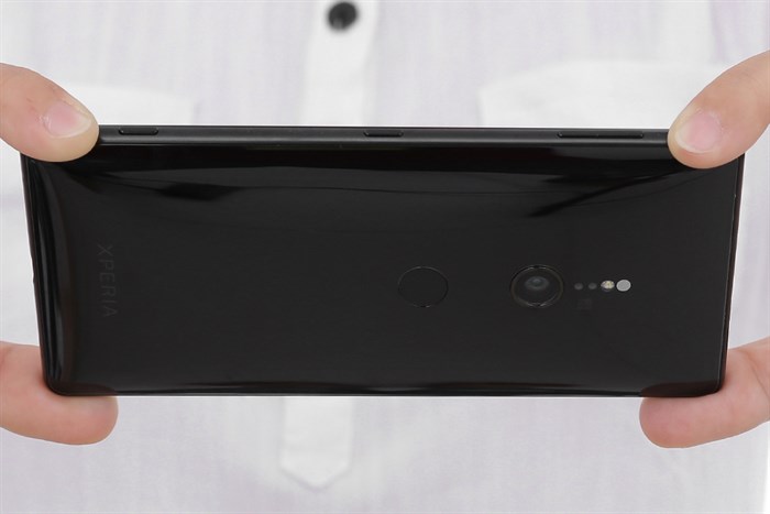 Điện thoại Sony Xperia XZ2