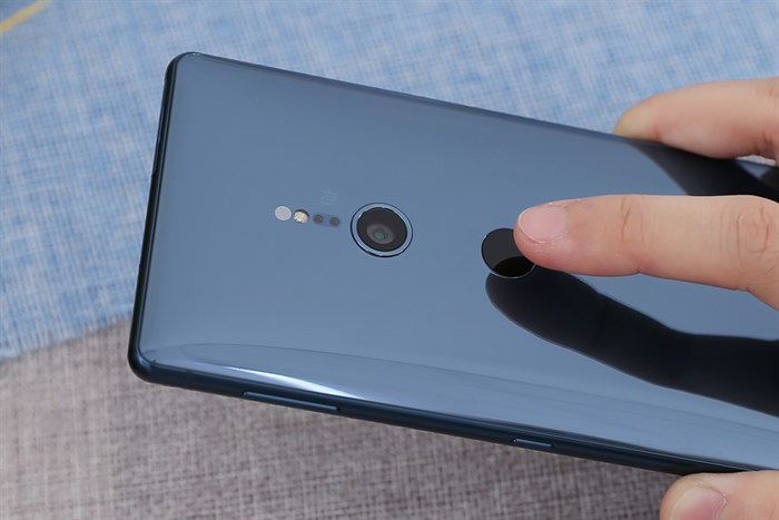 Điện thoại Sony Xperia XZ2