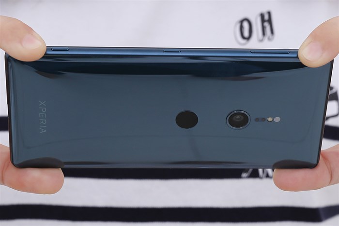 Điện thoại Sony Xperia XZ2