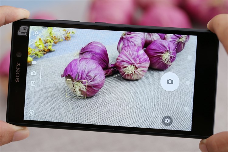 Điện thoại Sony Xperia L2