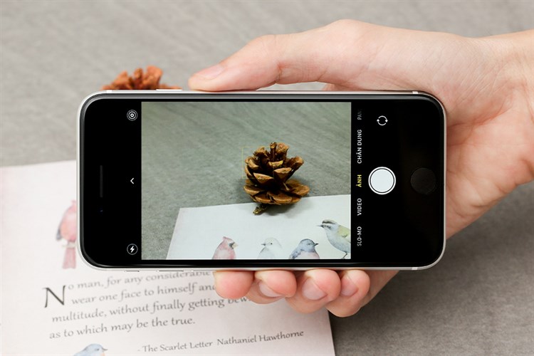 Điện thoại iPhone SE 64GB (2020) Màu Trắng