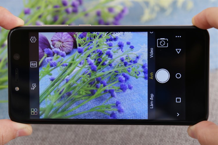 Điện thoại Mobiistar Zumbo Power Màu Vàng đồng