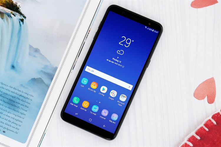 Điện thoại Samsung Galaxy J8