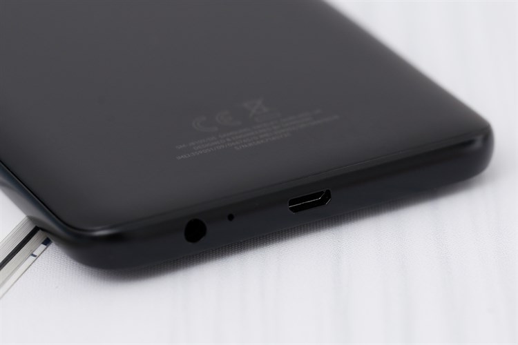 Điện thoại Samsung Galaxy J8