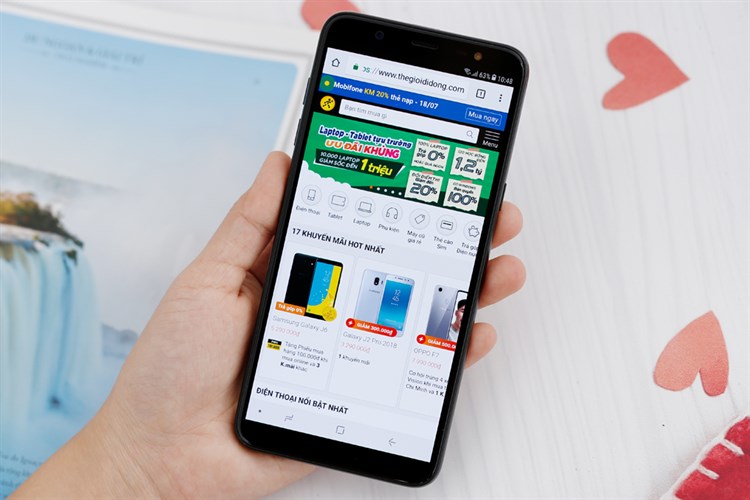 Điện thoại Samsung Galaxy J8