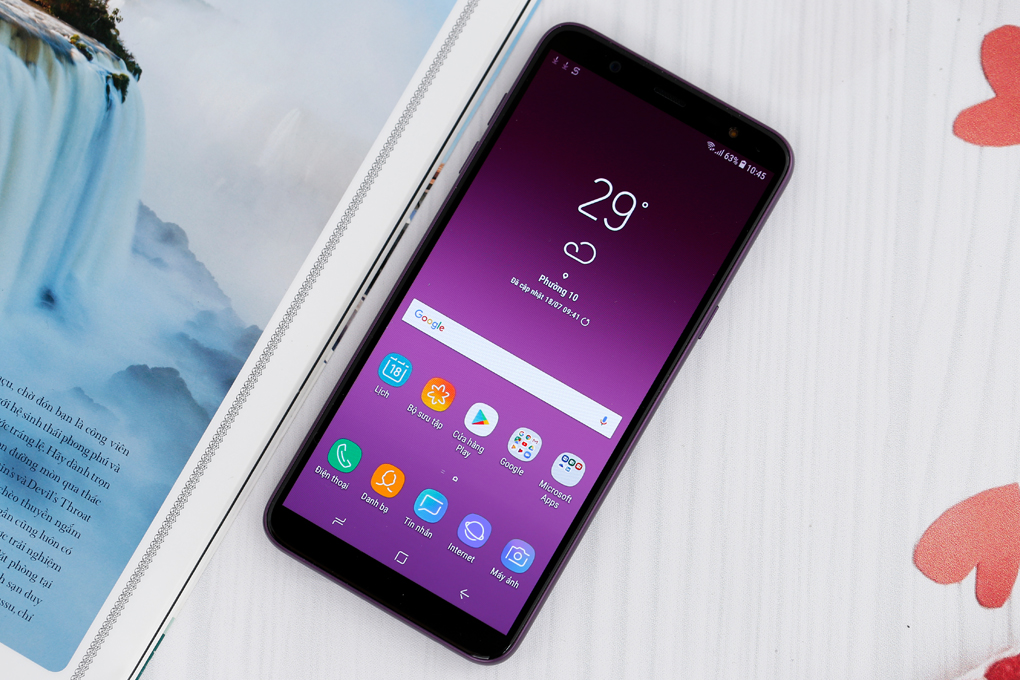 Điện thoại Samsung Galaxy J8