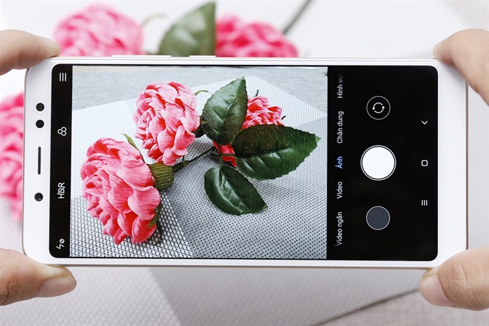 Điện thoại Xiaomi Redmi Note 5 Màu Vàng đồng