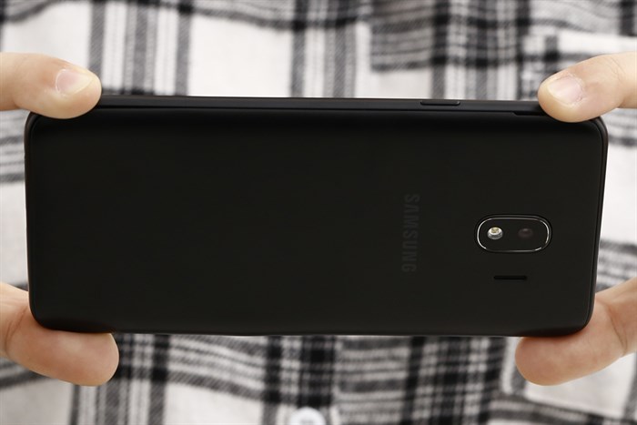 Điện thoại Samsung Galaxy J4 Màu Đen