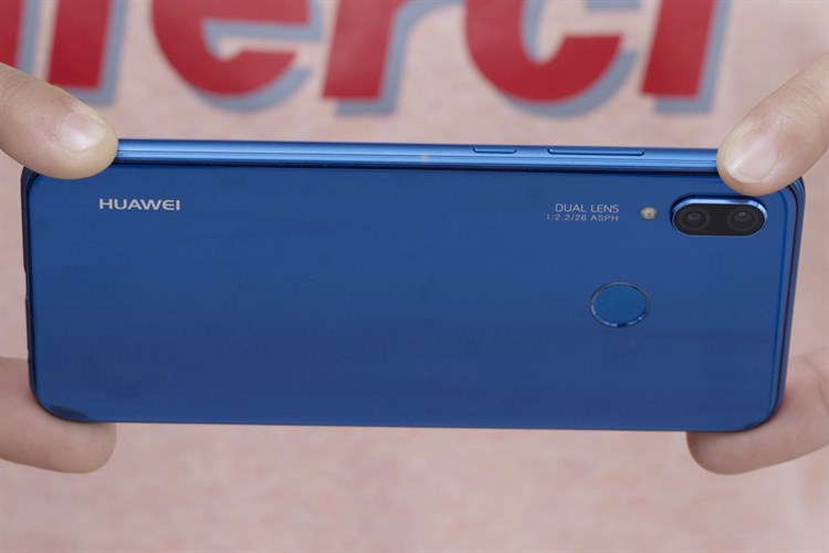 Điện thoại Huawei Nova 3e