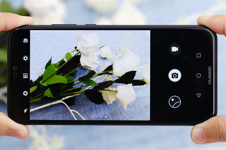 Điện thoại Huawei Nova 3e