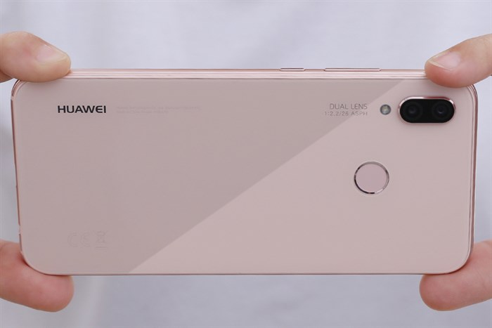 Điện thoại Huawei Nova 3e