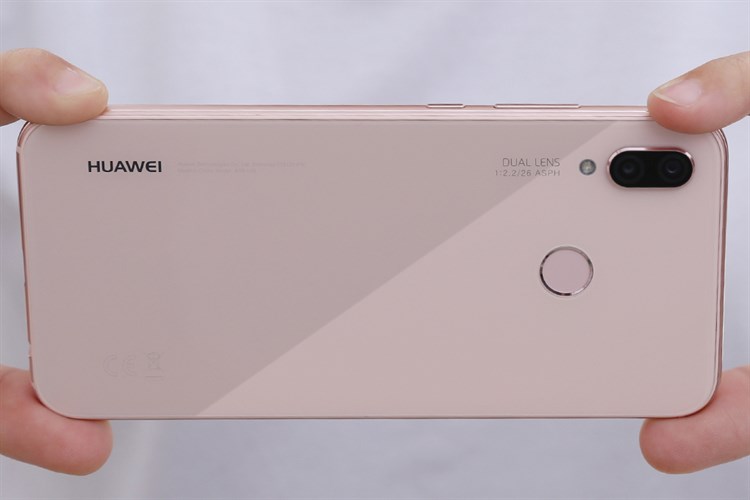 Điện thoại Huawei Nova 3e