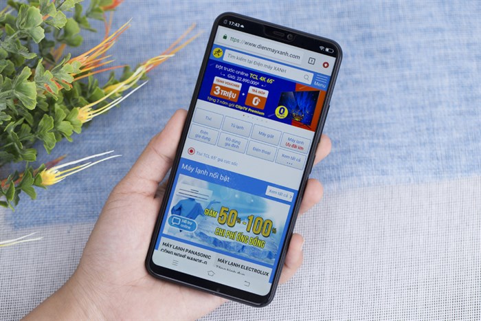 Điện thoại Vivo V9 Màu Đen