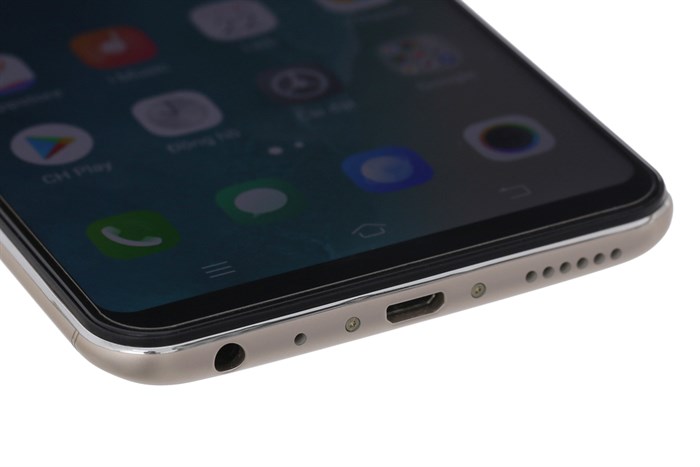 Điện thoại Vivo V9 Màu Vàng đồng