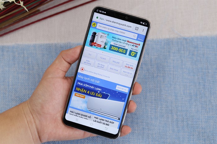 Điện thoại Vivo V9 Màu Vàng đồng