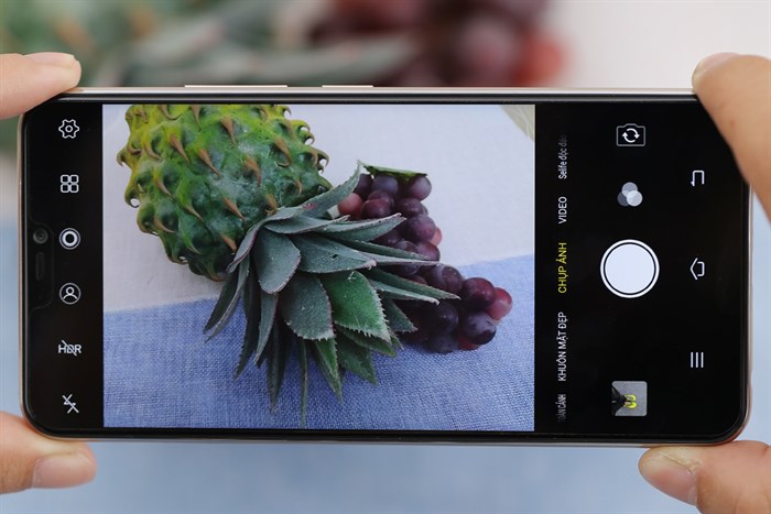 Điện thoại Vivo V9 Màu Vàng đồng